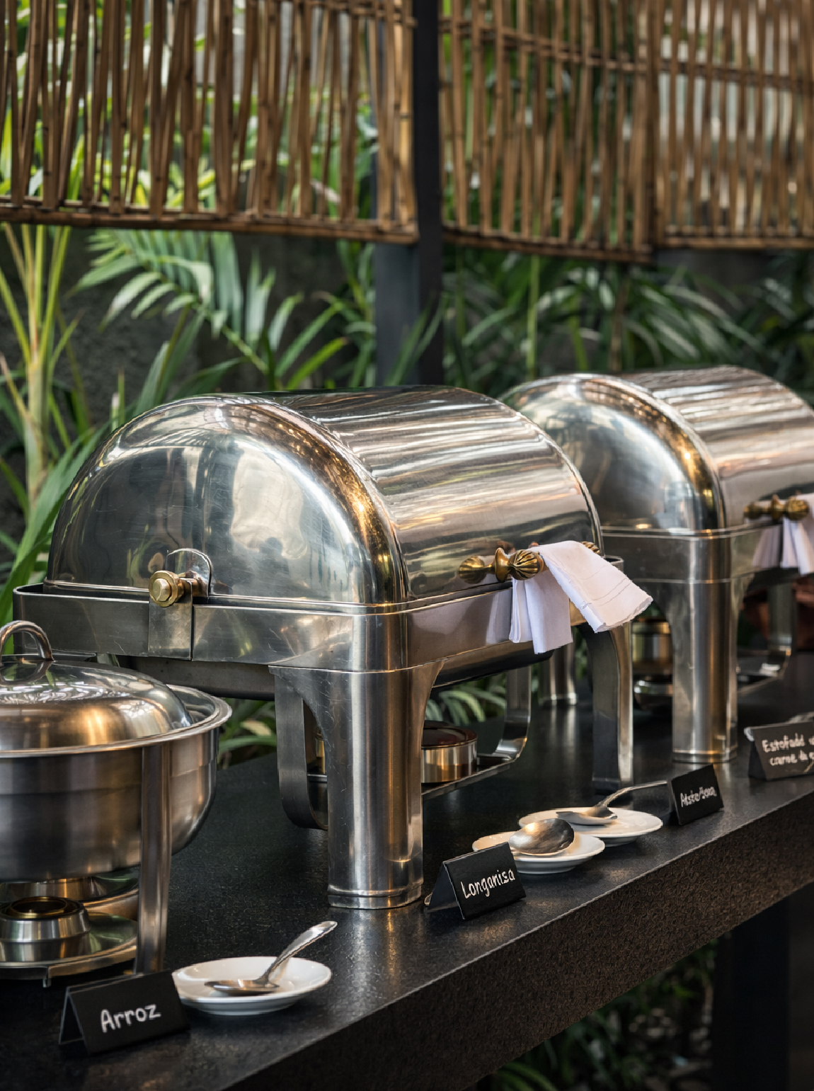 Home 15 Estrutura de buffet quente para evento empresarial